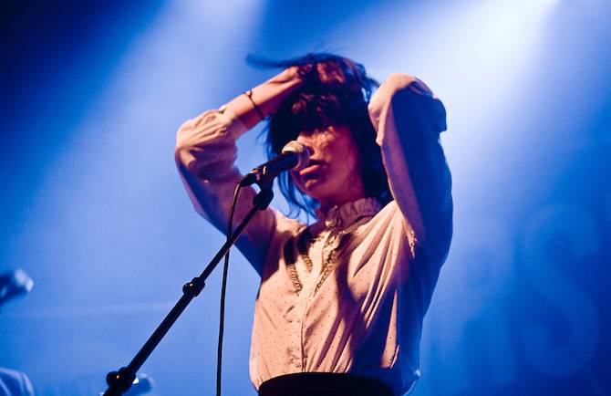 10 of the Best Vocal Exercises for Singers (With Videos!)