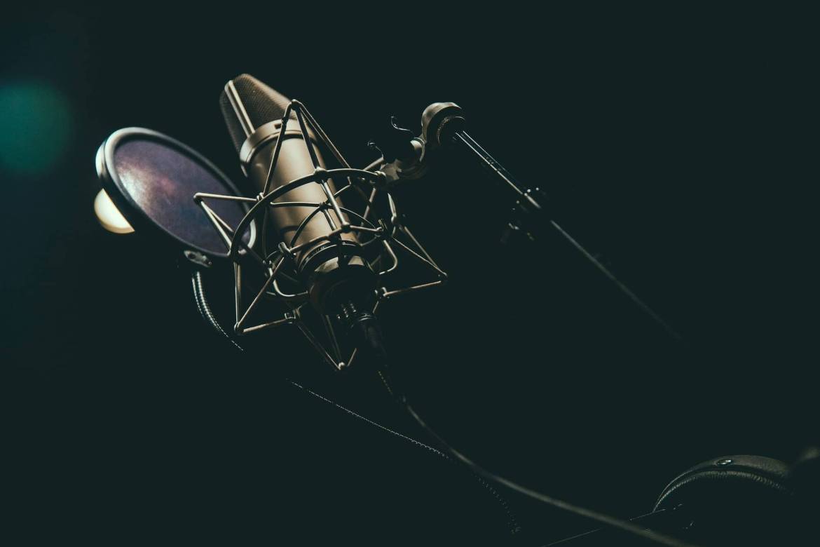 austin-neill-gmuAWJGNHcY-unsplash-Compressed.jpg