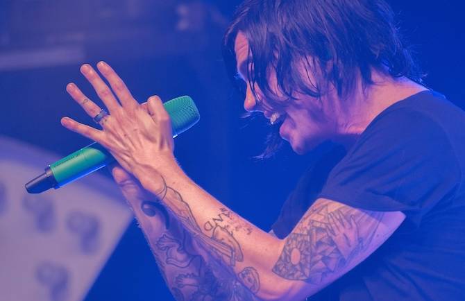 The Singer’s Guide to Vocal Compression: What It Is and How to Use It